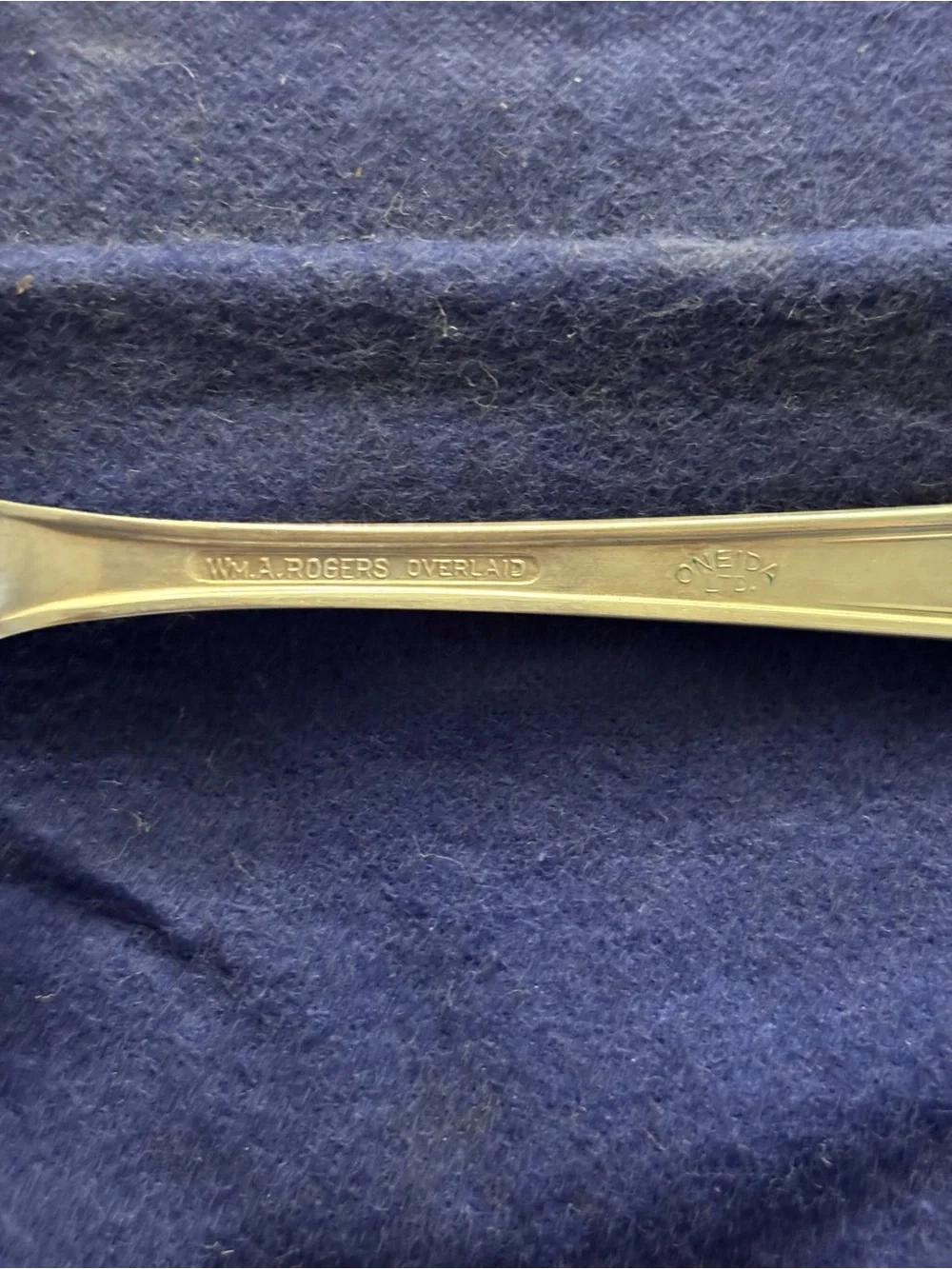 WM A Rogers Oneida Stainless Flatware Paramount 1933, 24 Pieces In Original Case